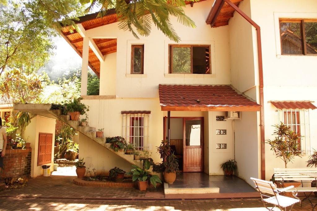 Hosteria La Cabana Puerto Iguazu Exterior photo